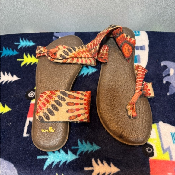 TWO pairs of Sanuk Sandals - Picture 2 of 2